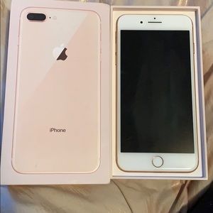 iPhone 8 Plus 64G Gold **LOCKED** Sprint